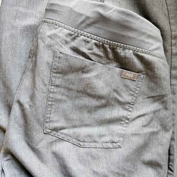 FIGS gray jogger scrub pants string tie Size L - Picture 2 of 8